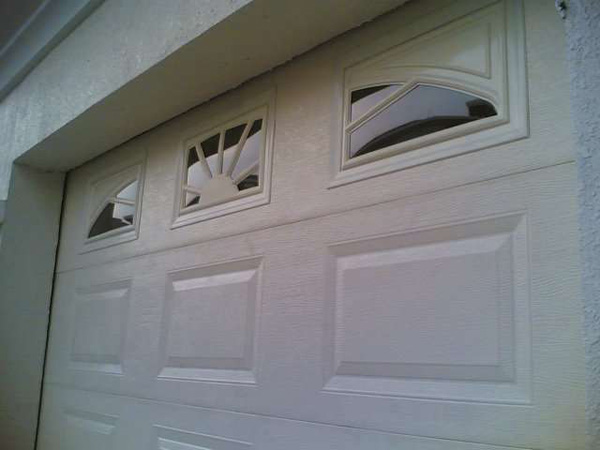 車庫門聯(lián)動功能：