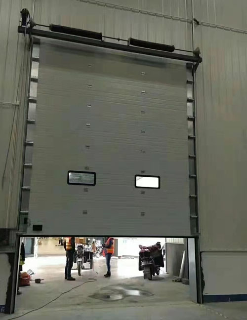 工業(yè)滑升門配置